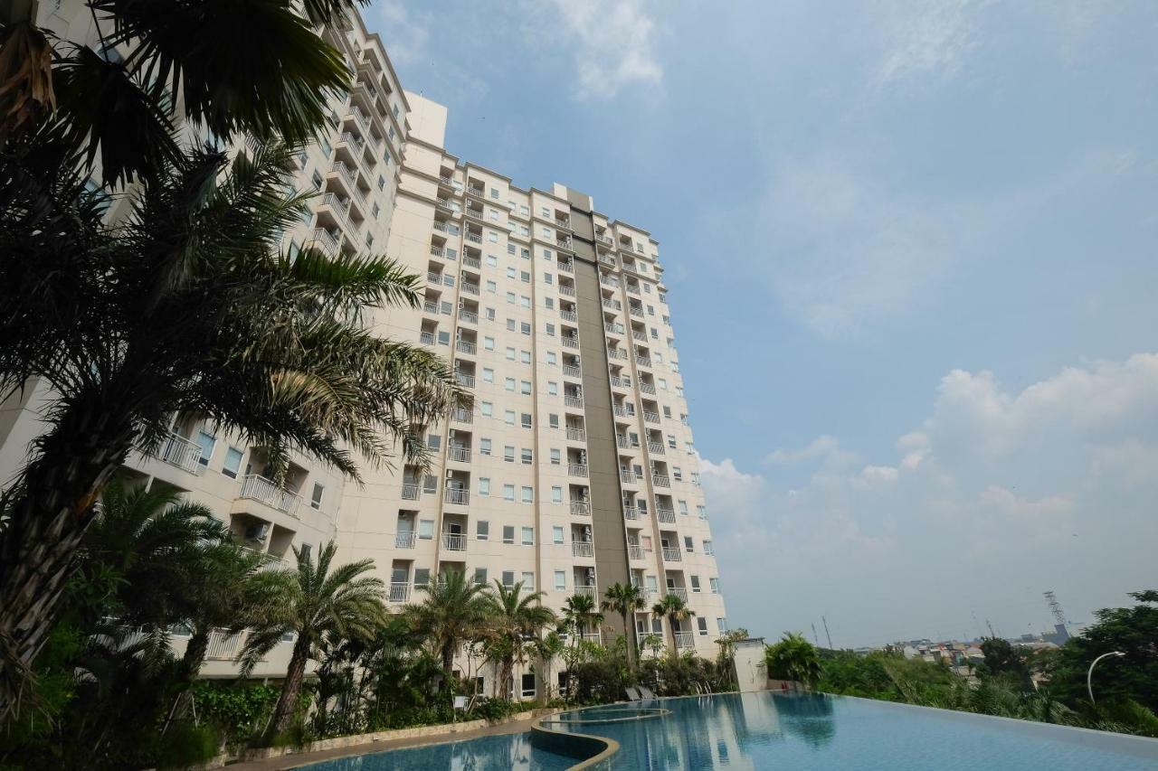 Comfy Mustika Golf By Travelio Apartemen