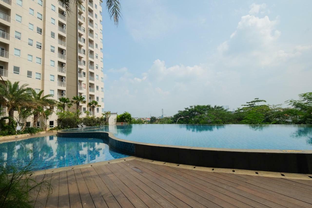 Comfy Mustika Golf By Travelio Apartemen Bekasi